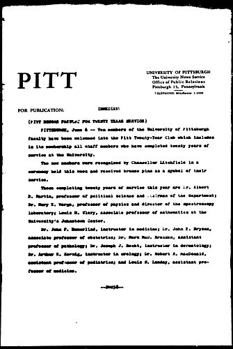 Pitt Honors Faculty For Twenty Years Service