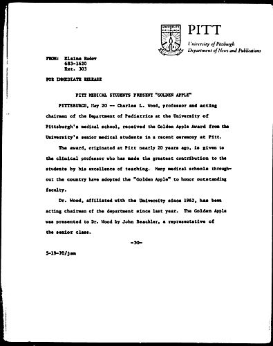 Pitt Medical Students Present "Golden Apple"